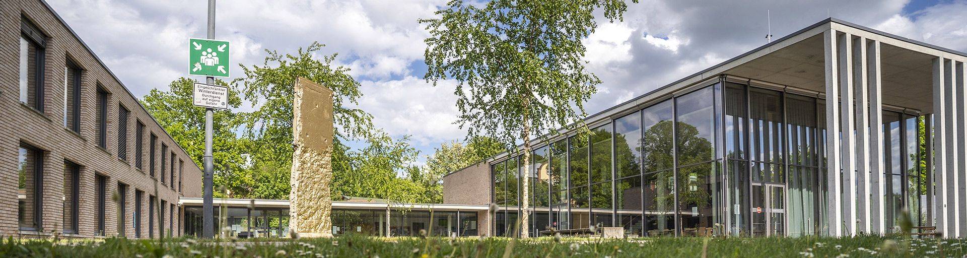 Außenbild der neuen Mensa Stadtteil und Familienzentrum Mühlenbach